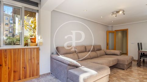 Foto 2 de Piso en venta en C. Músico Andreu Navarro, El Molí, Torrent
