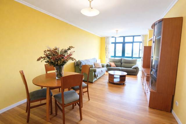 Piso en Venta en Valdenoja