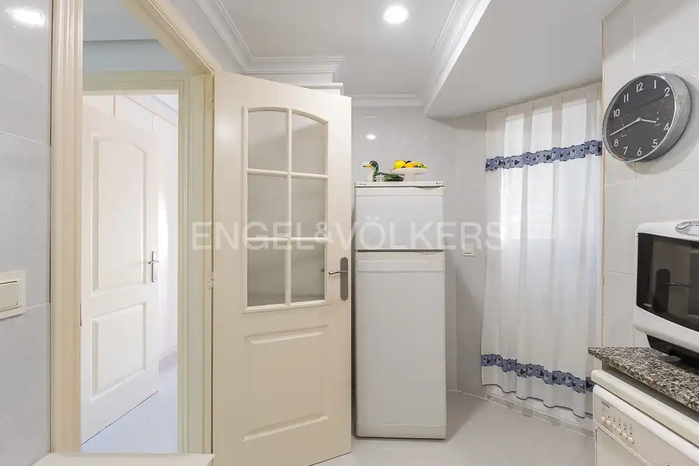 Küche von Wohnung zum Verkauf in Valencia mit Heizung, Privatgarten und Terrasse