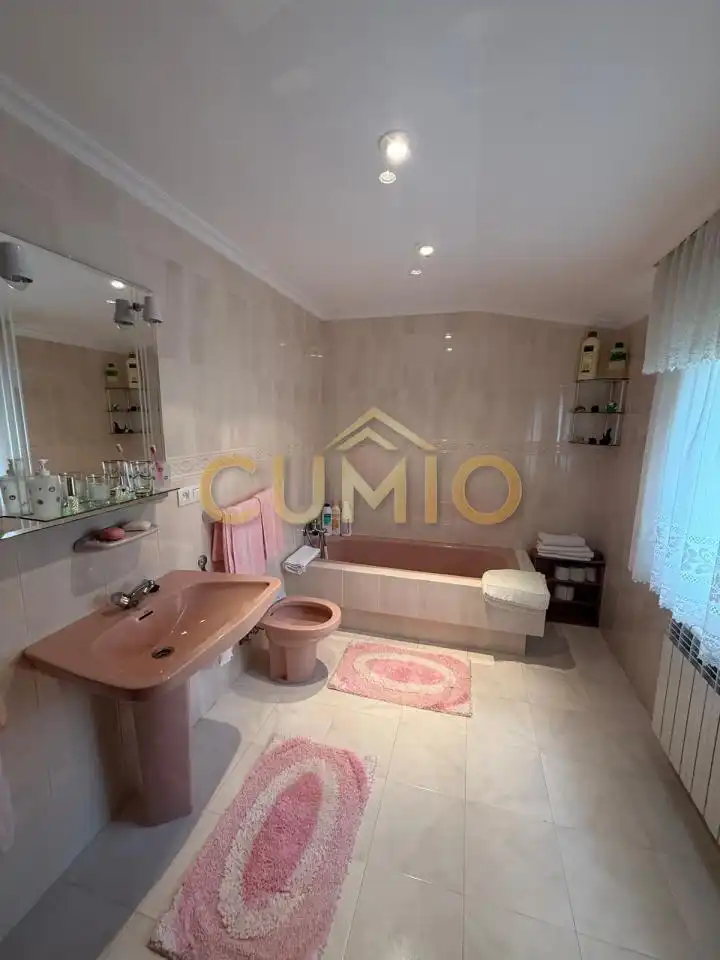 Baño de Casa o chalet en venta en Cotobade con Calefacción, Jardín privado y Parquet