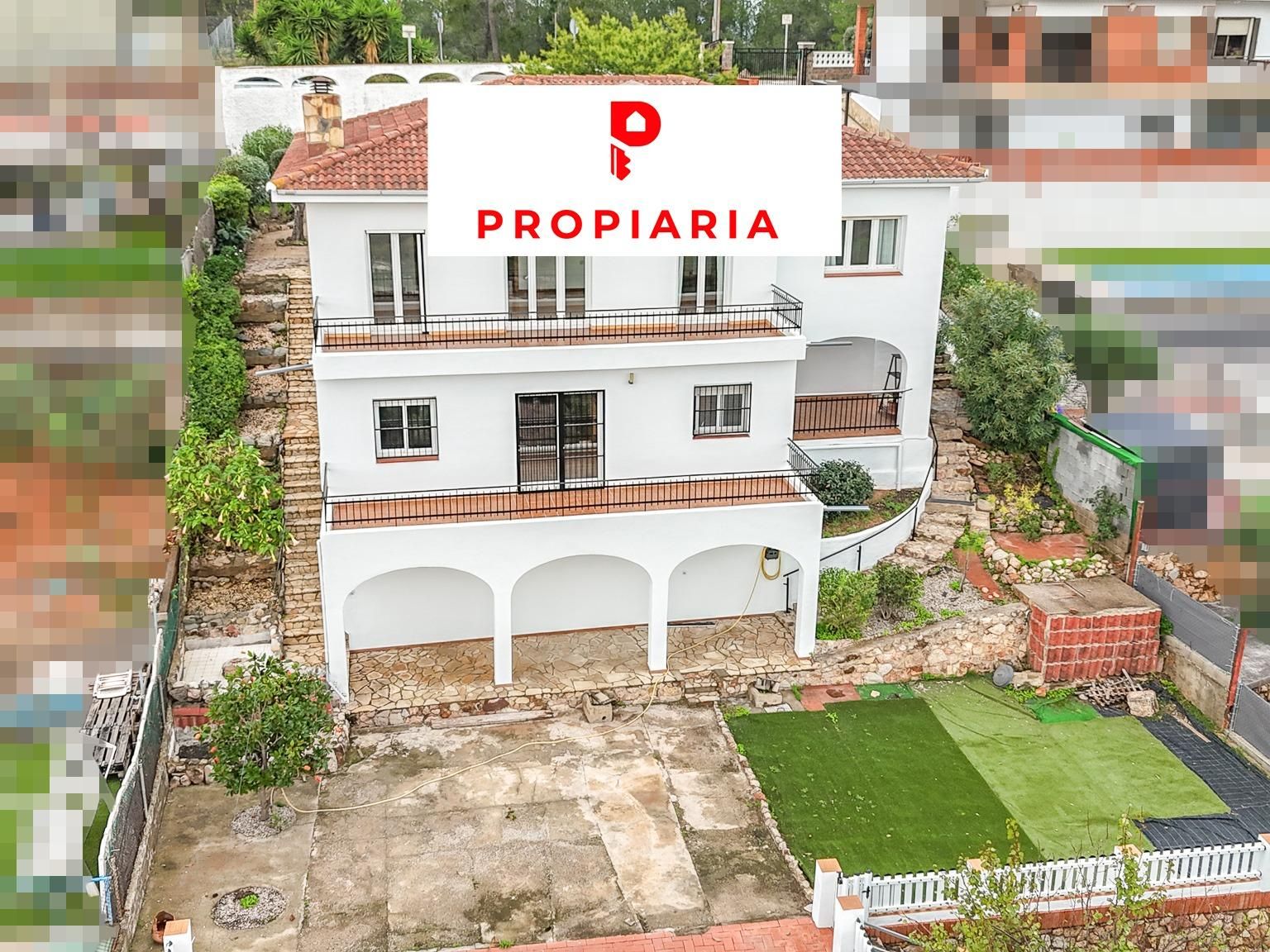 Exterior view of House or chalet for sale in Sant Andreu de la Barca  with Private garden, Terrace and Storage room