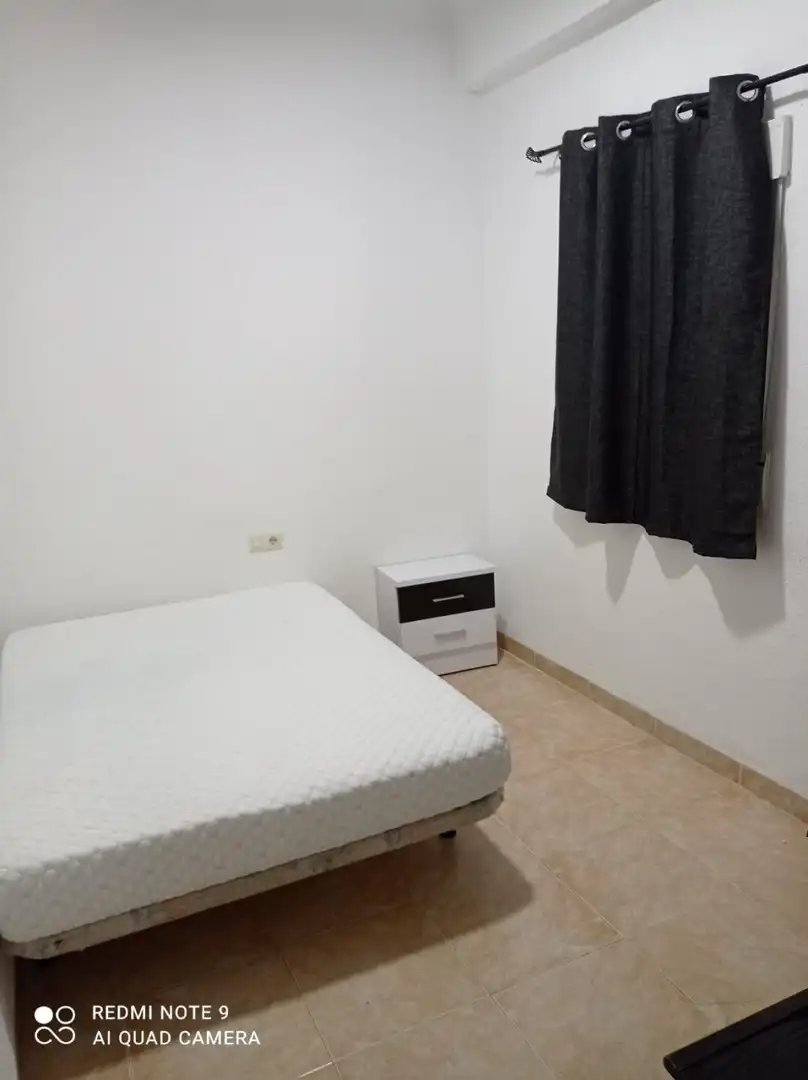 Schlafzimmer von Wohnung zur Miete in Alicante / Alacant mit Möbliert