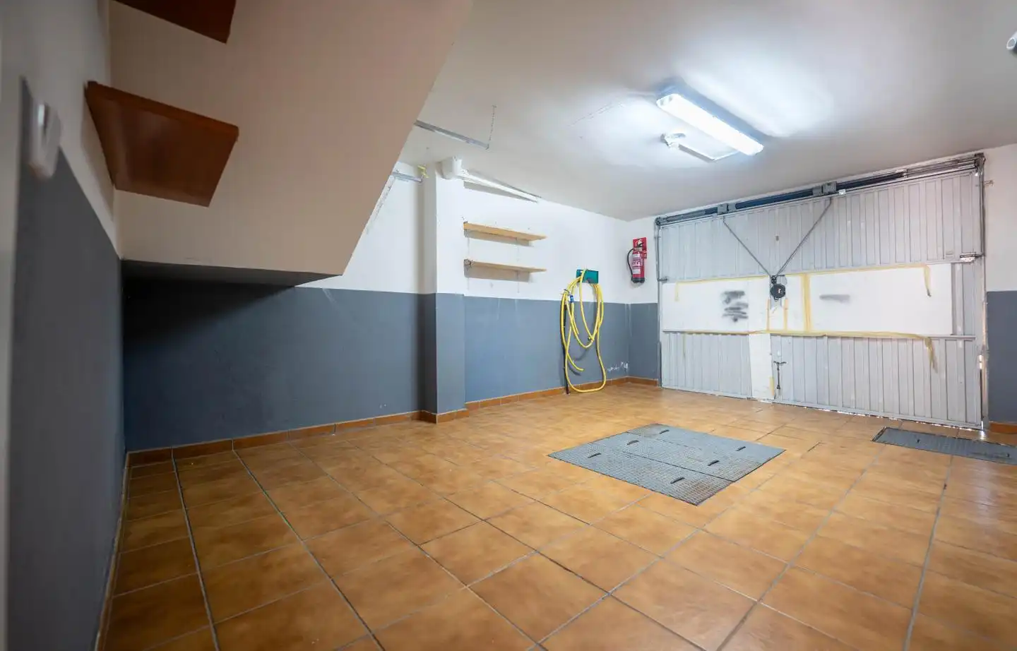 Casa adosada de alquiler en Ávila con Calefacción, Parquet y Terraza