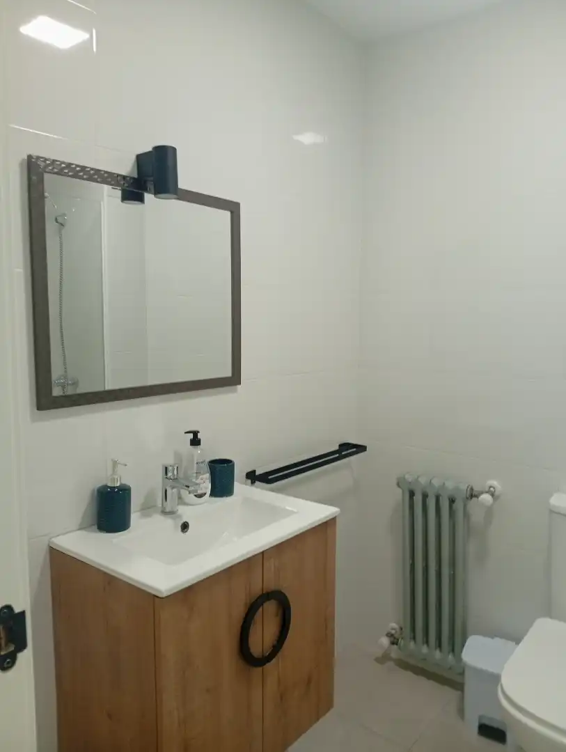 Baño de Piso de alquiler en Jaén con Aire acondicionado, Calefacción y Terraza