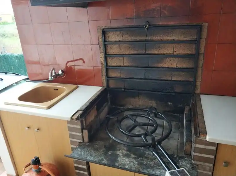 Cuina de Casa o xalet en venda en Castellón de la Plana / Castelló de la Plana amb Aire condicionat, Calefacció i Jardí privat