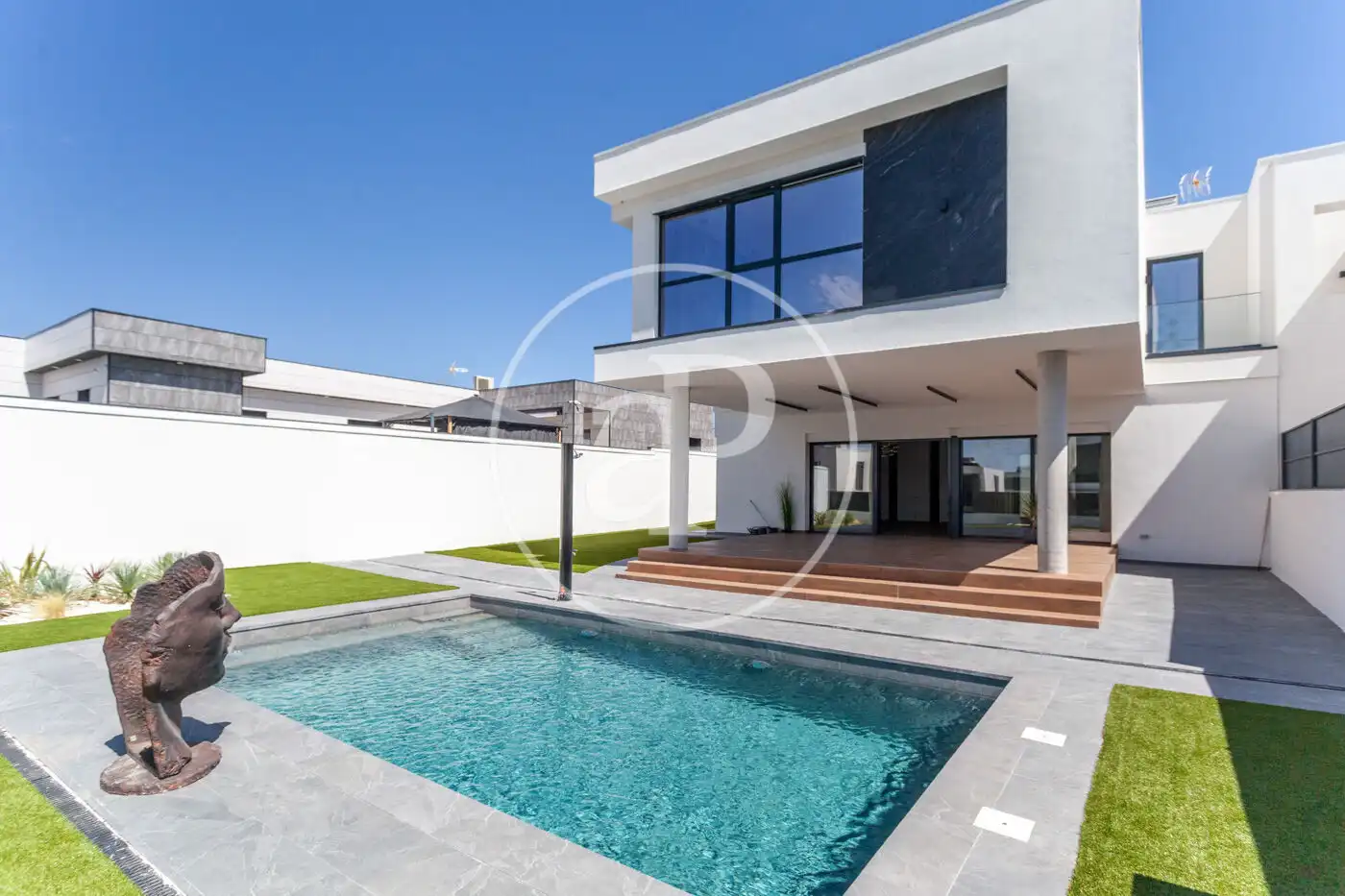 Casa aparellada amb piscina en venda a C. Tallín, imagen 14