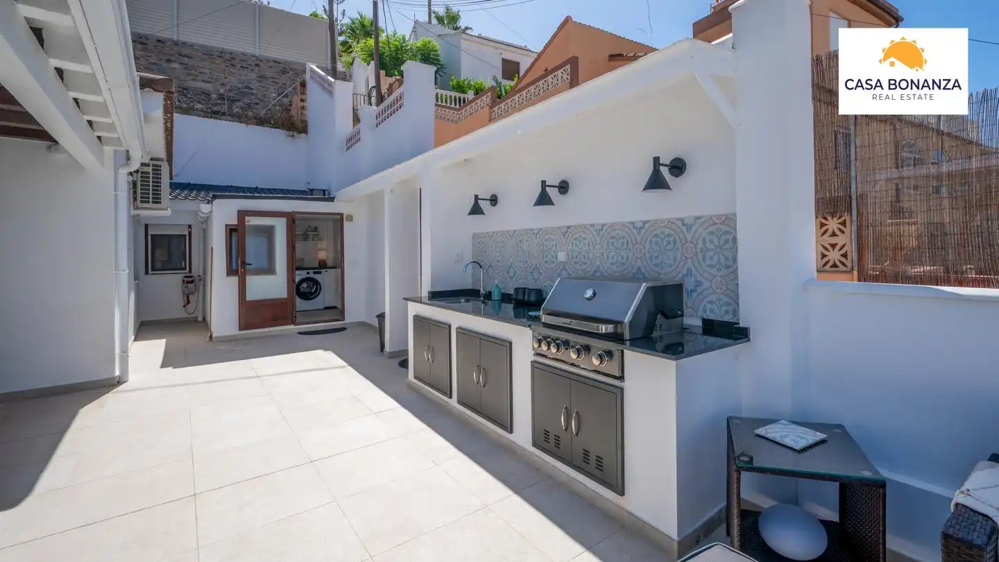 House with pool for sale in Calle Almendros Bajo, imagen 6