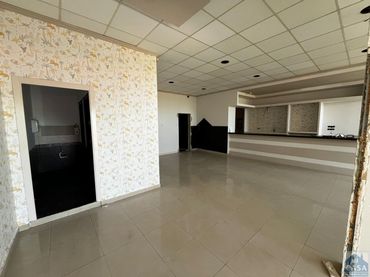 Industrial building to rent in Oeste