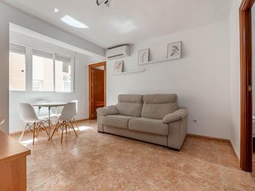 Flat with lift for sale in Camino Camino de la Zubia 36