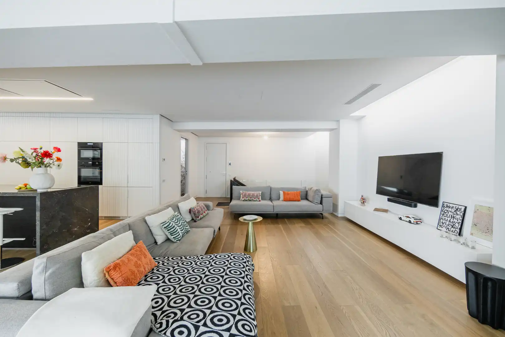 Wohnzimmer von Maisonette zum Verkauf in Barcelona mit Klimaanlage, Heizung und Privatgarten