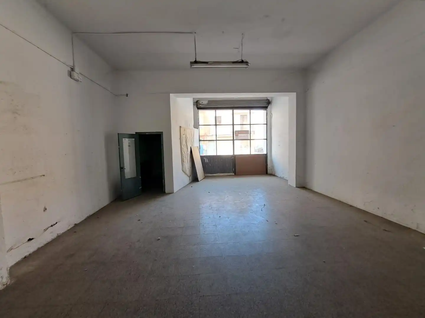 Locale commerciale in affitto a L-200, imagen 10