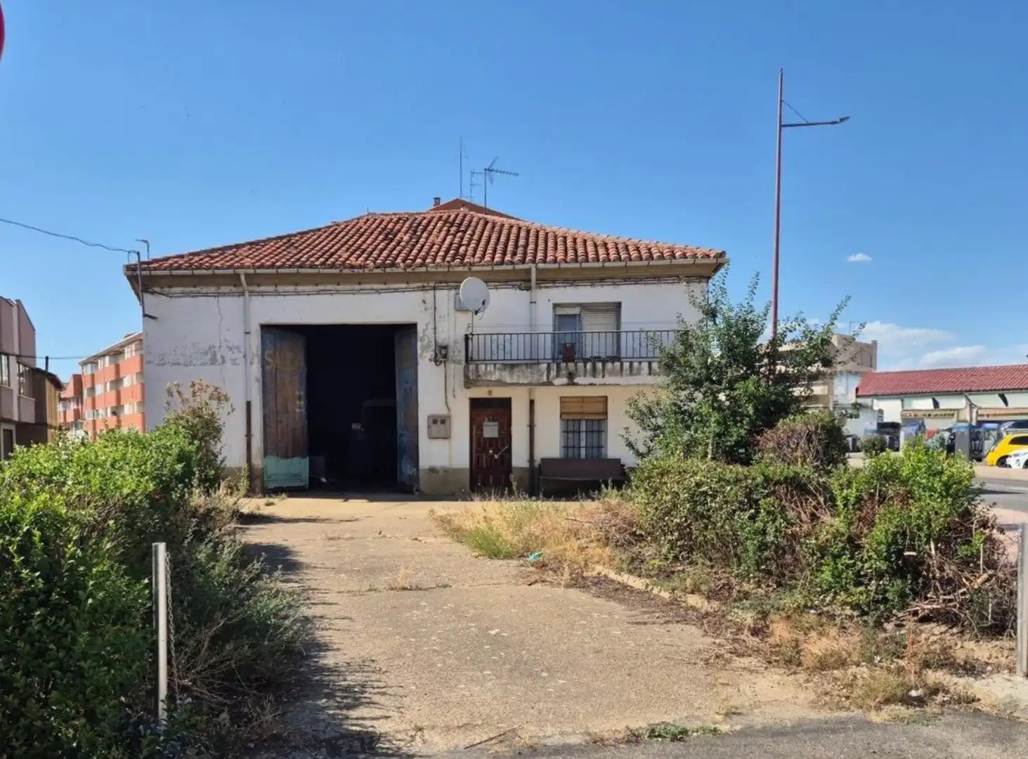 Vista exterior de Edificio en venta en Valencia de Don Juan