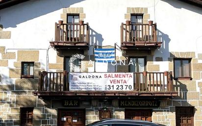 Vista exterior de Casa o xalet en venda en Donostia - San Sebastián  amb Calefacció i Balcó