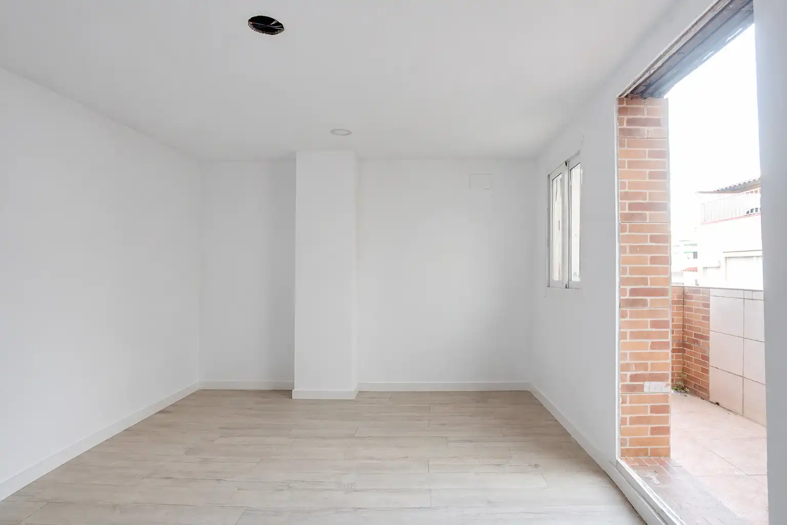 Bedroom of Flat for sale in Terrassa  with Terrace and Balcony
