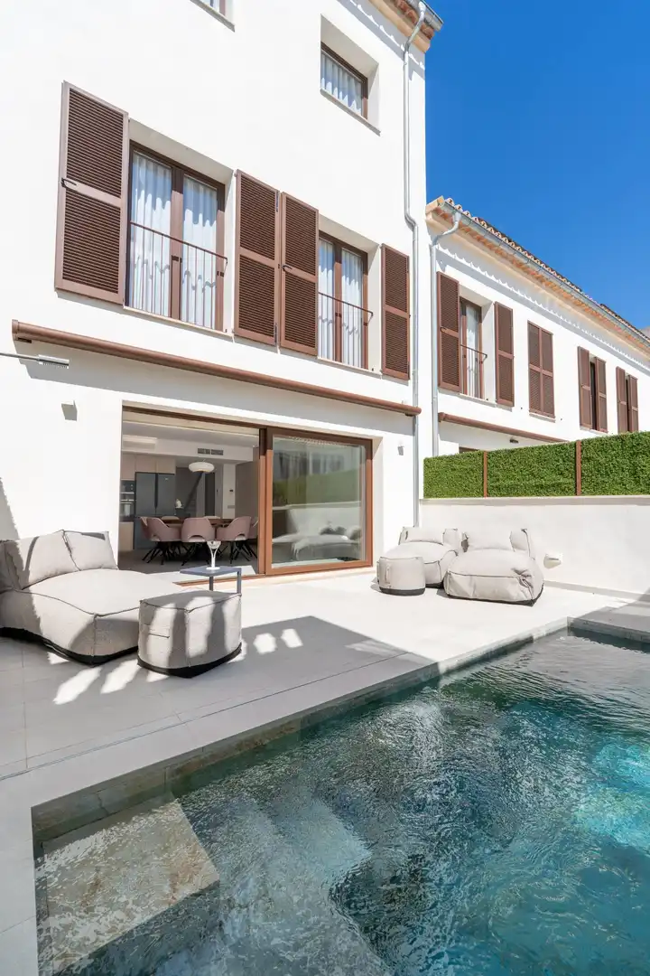 Terrasse von Einfamilien-Reihenhaus zum Verkauf in Binissalem mit Klimaanlage, Terrasse und Schwimmbad