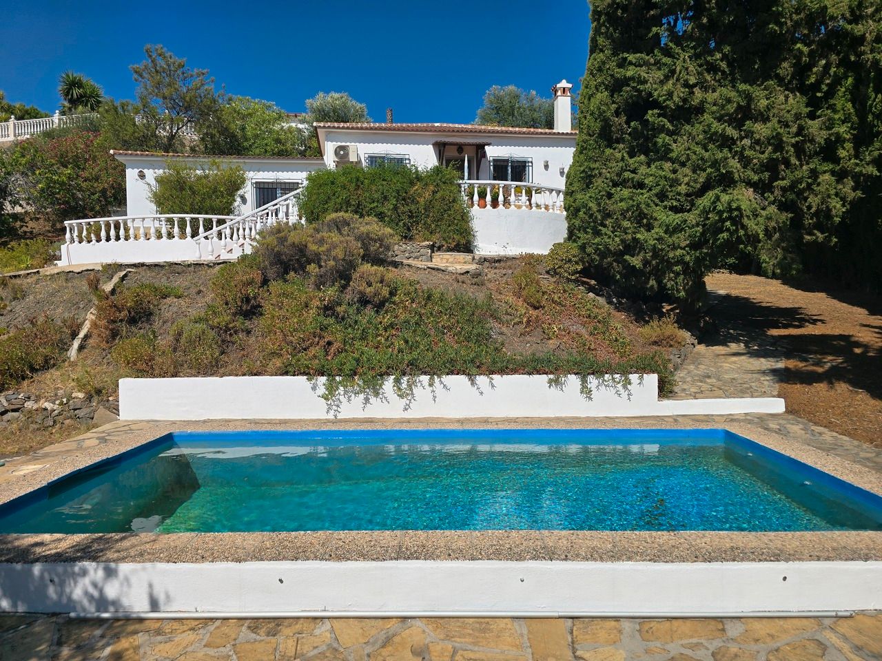Garden of House or chalet for sale in Alcaucín  with Air Conditioner and Swimming Pool