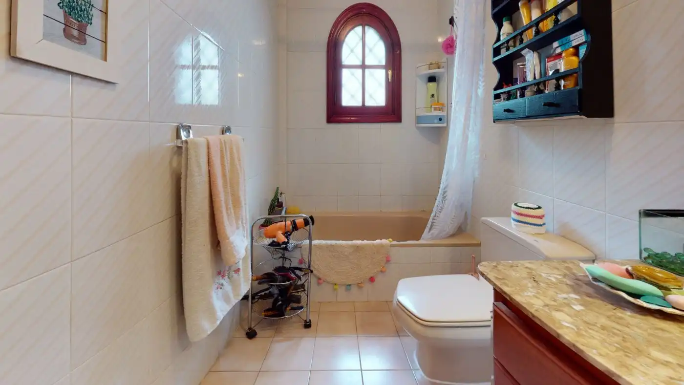 Bany de Casa o xalet en venda en Las Palmas de Gran Canaria amb Jardí privat, Terrassa i Traster