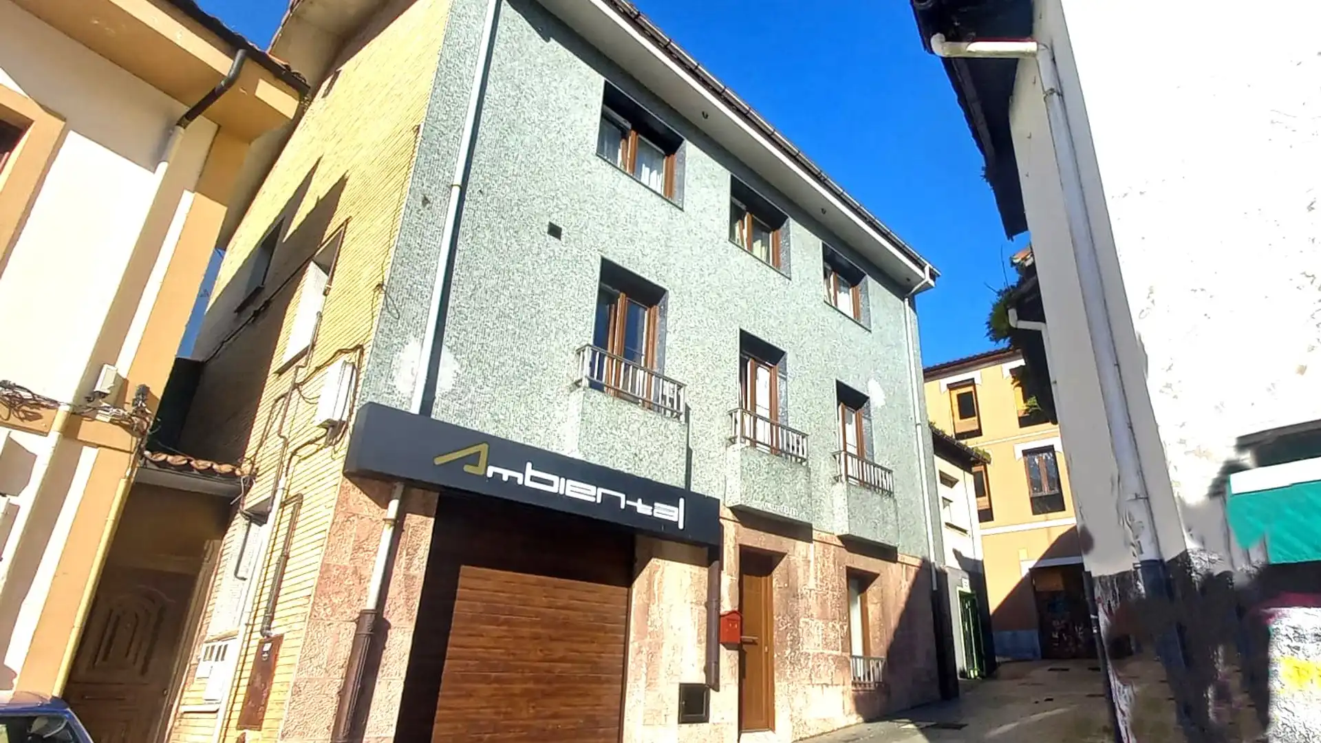 Außenansicht von Maisonette zum Verkauf in Siero mit Heizung, Terrasse und Ofen