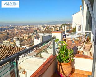 Exterior view of House or chalet for sale in  Granada Capital  with Air Conditioner, Terrace and Balcony