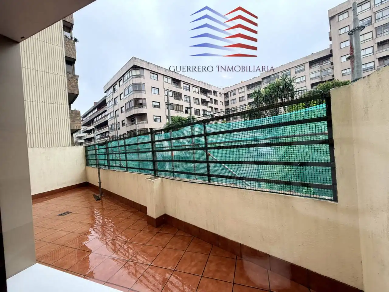 Vista exterior de Piso de alquiler en Vigo  con Calefacción, Parquet y Terraza