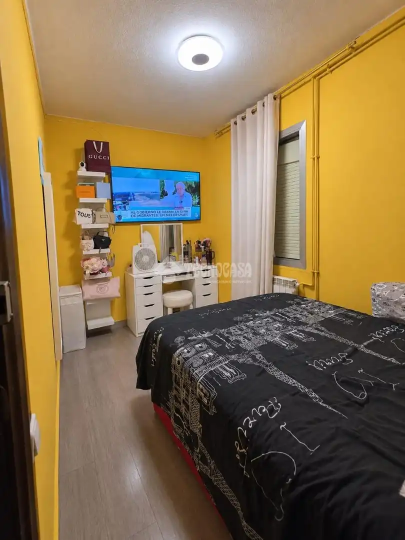 Flat for sale in Nou Barris, imagen 3