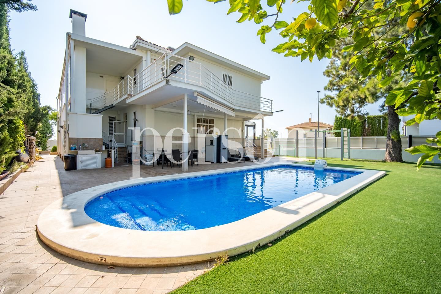 Exterior view of House or chalet for sale in El Puig de Santa Maria  with Air Conditioner, Private garden and Terrace