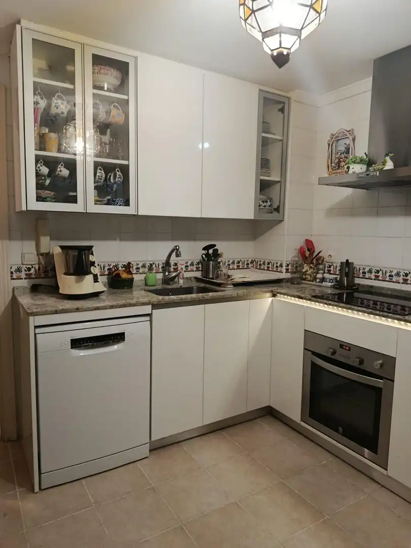 Küche von Wohnung zum Verkauf in Cádiz mit Klimaanlage