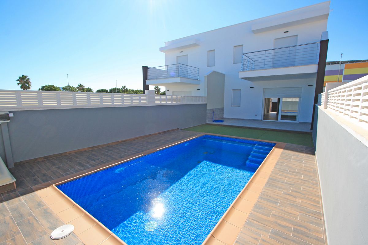 Piscina de Casa adosada en venda en El Verger amb Aire condicionat, Calefacció i Terrassa