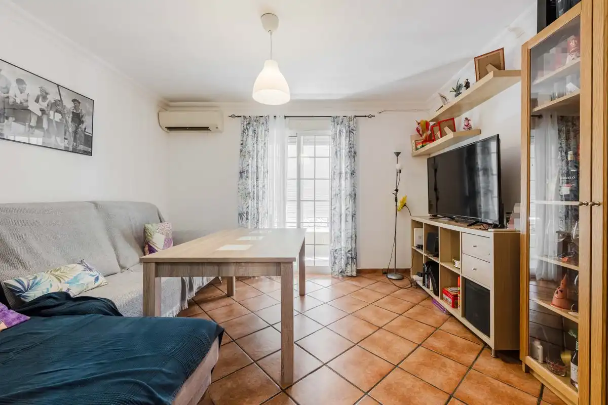 Piso con terraza en venta en Calle Ciudad de Carcagente, imagen 3