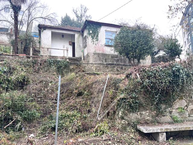 Casa-chalet en Venta en Ribadavia