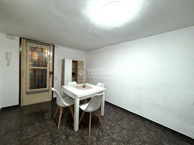 Piso en Venta en El Camp de l'Arpa del Clot