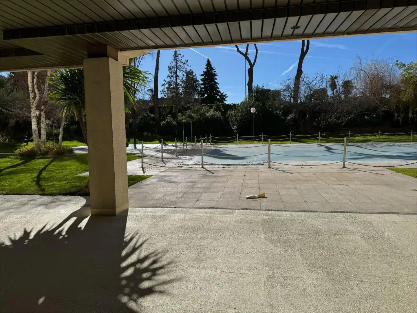 Piscina de Piso de alquiler en Madrid con Aire acondicionado, Jardín privado y Parquet