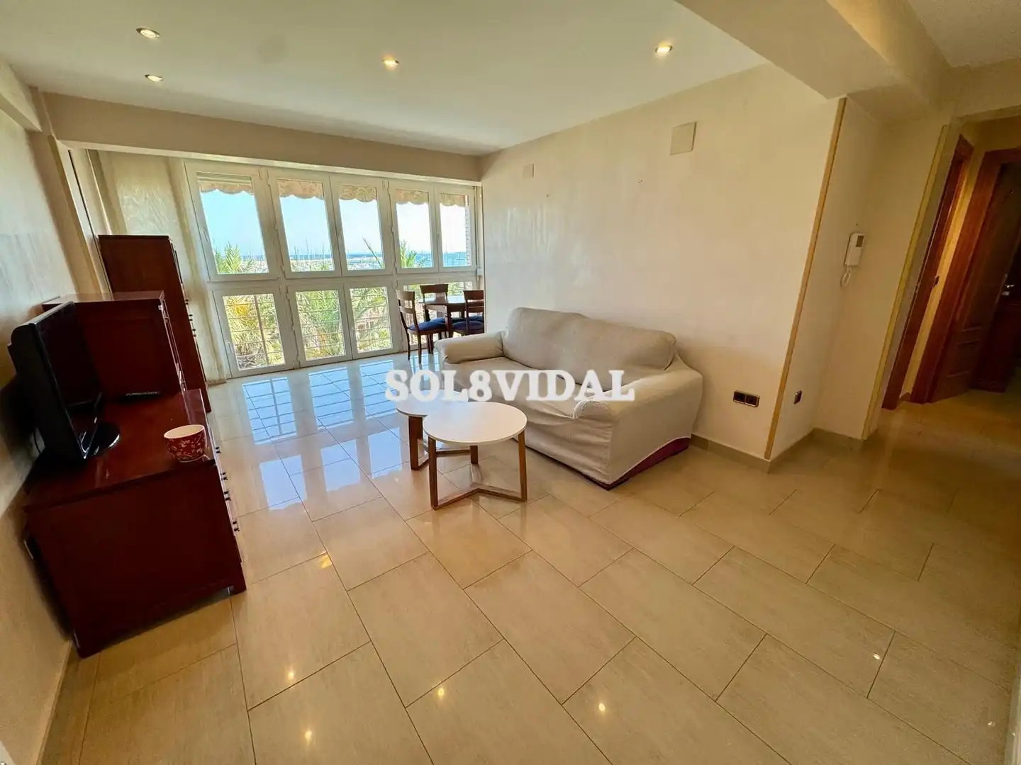 Sala de estar de Piso de alquiler en Torrevieja con Aire acondicionado, Calefacción y Amueblado