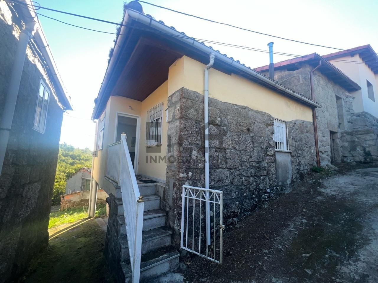 Exterior view of House or chalet for sale in A Peroxa 