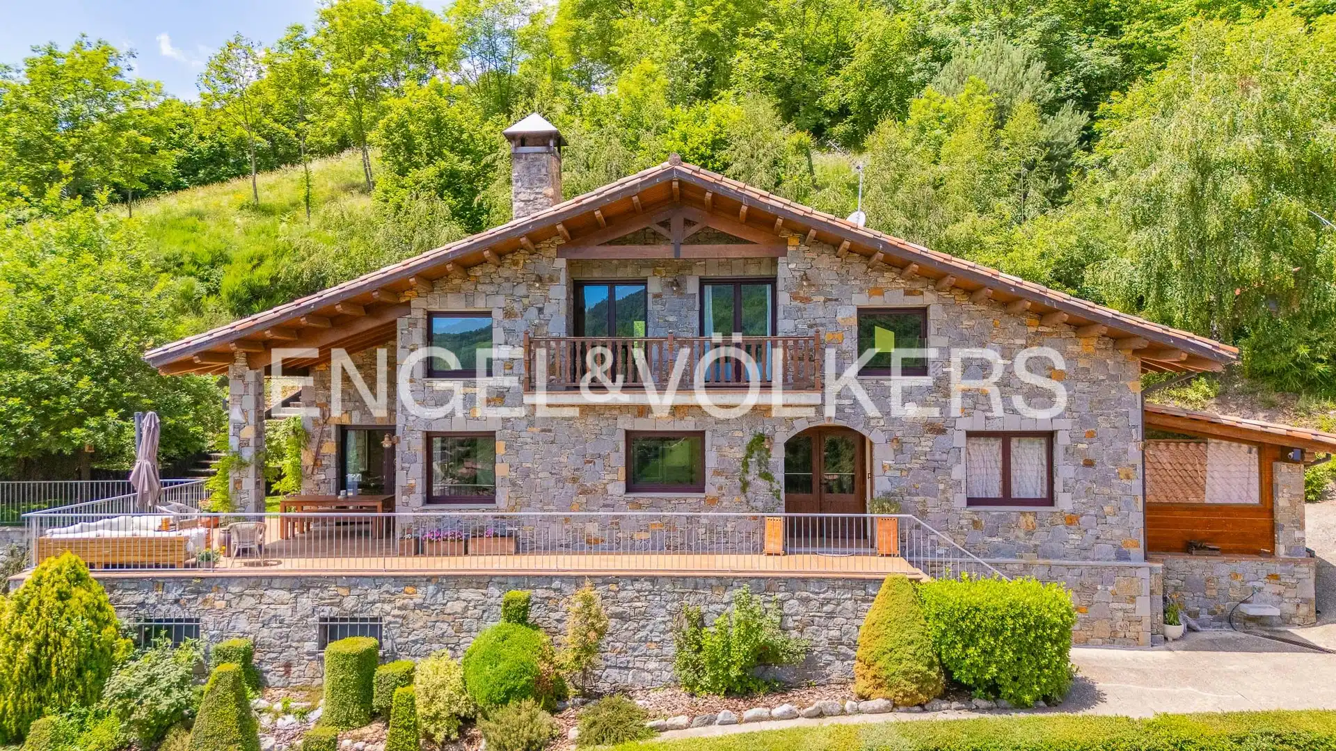 Vista exterior de Casa o xalet en venda en Llanars amb Calefacció, Jardí privat i Parquet