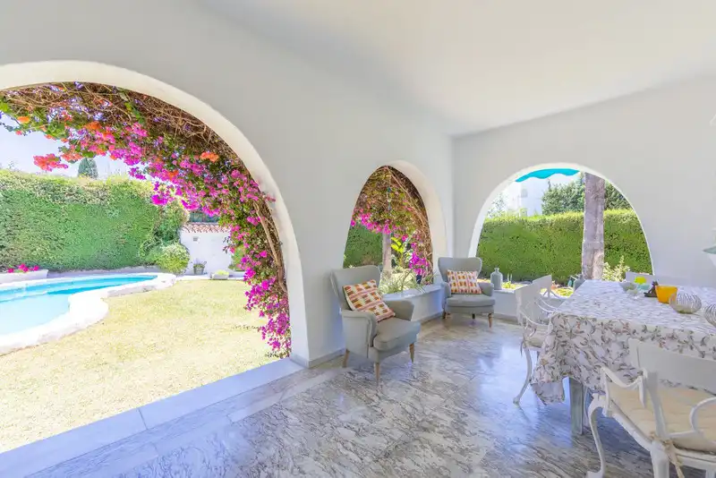 Chalet con piscina en venta en San Pedro de Alcántara, imagen 7