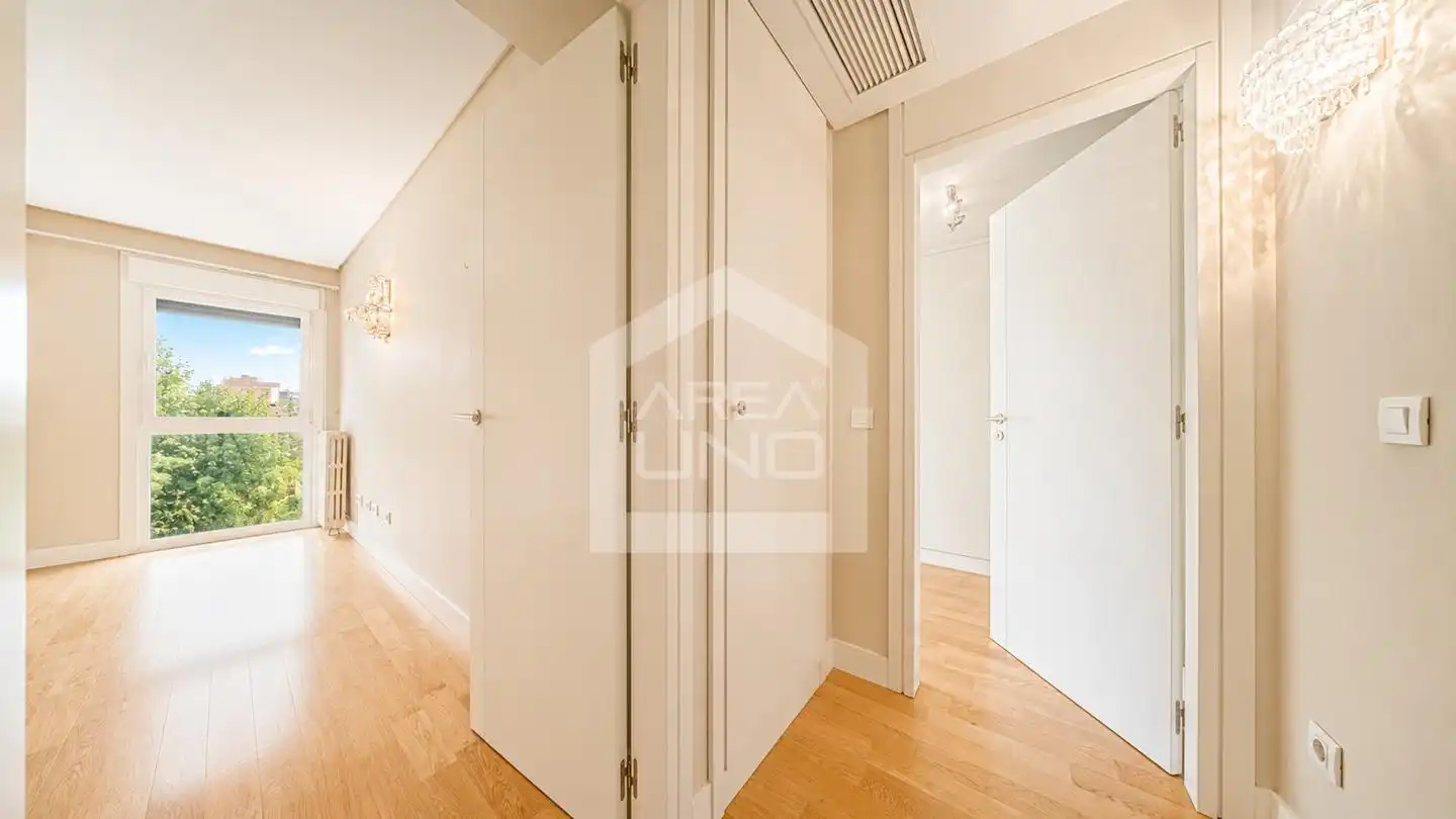 Piso en venta en Madrid con Aire acondicionado, Calefacción y Trastero