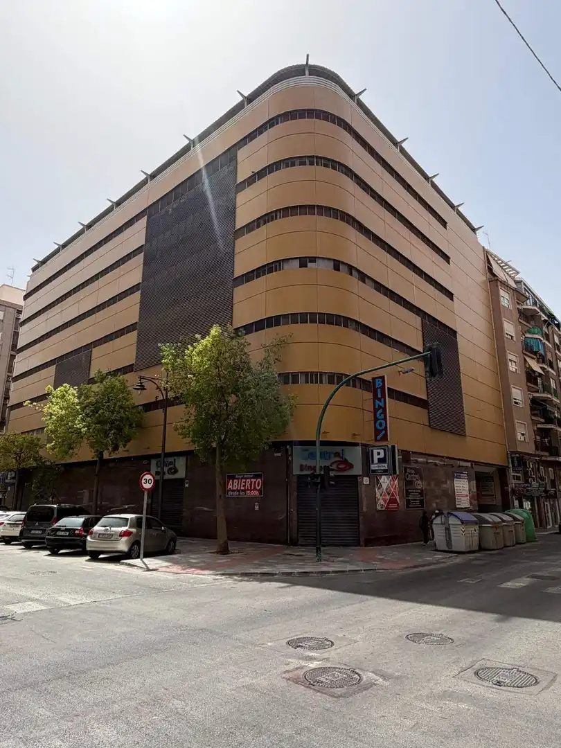 Exterior view of Garage for rent in Elche / Elx