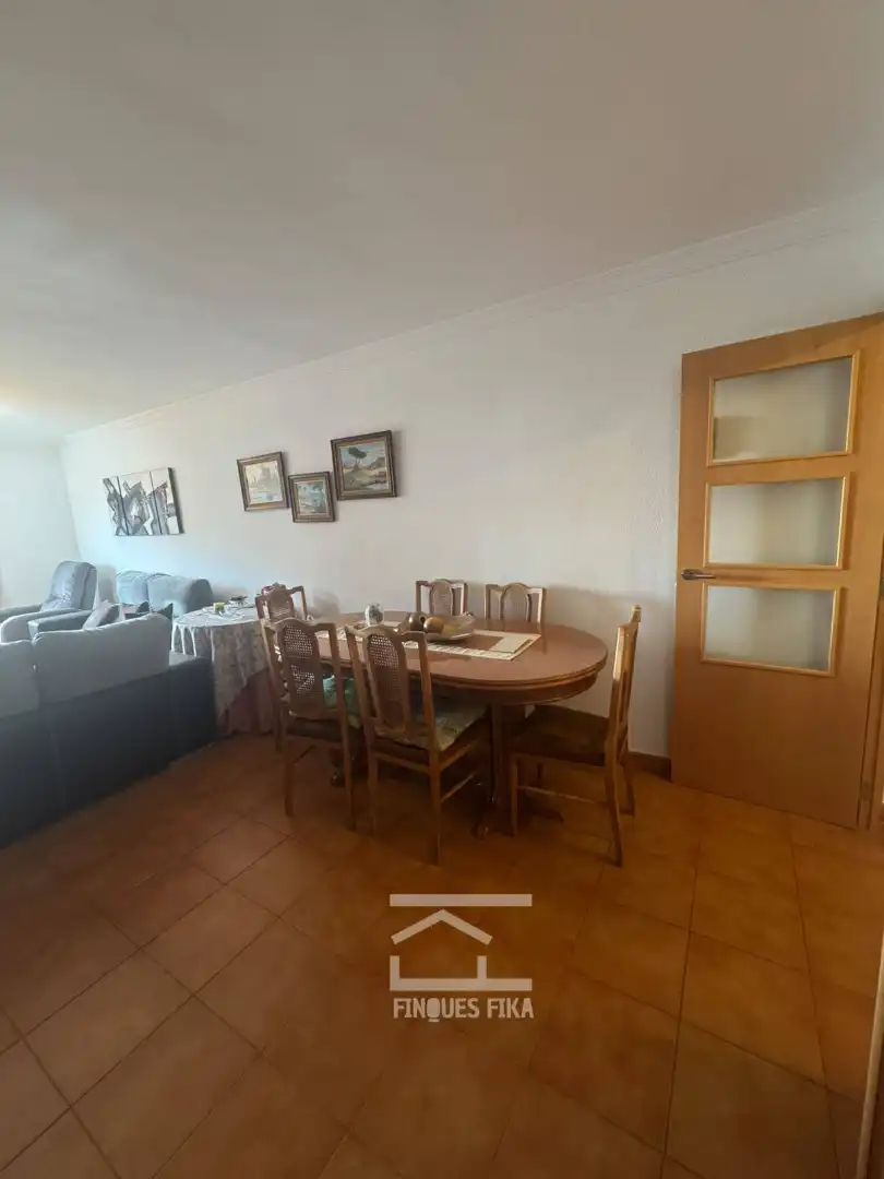 Comedor de Piso en venta en Mataró con Aire acondicionado, Calefacción y Amueblado