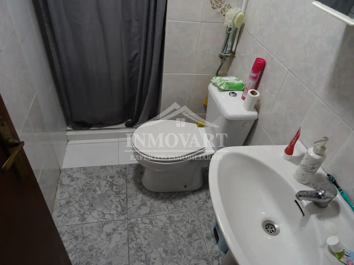 Bathroom of Flat for sale in Algemesí  with Air Conditioner, Furnished and Oven
