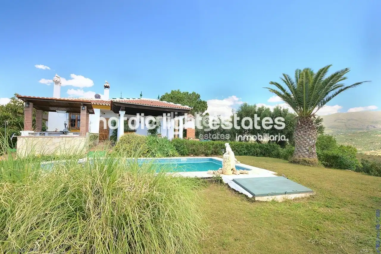 Maison avec piscine à vendre à Periana, imagen 2
