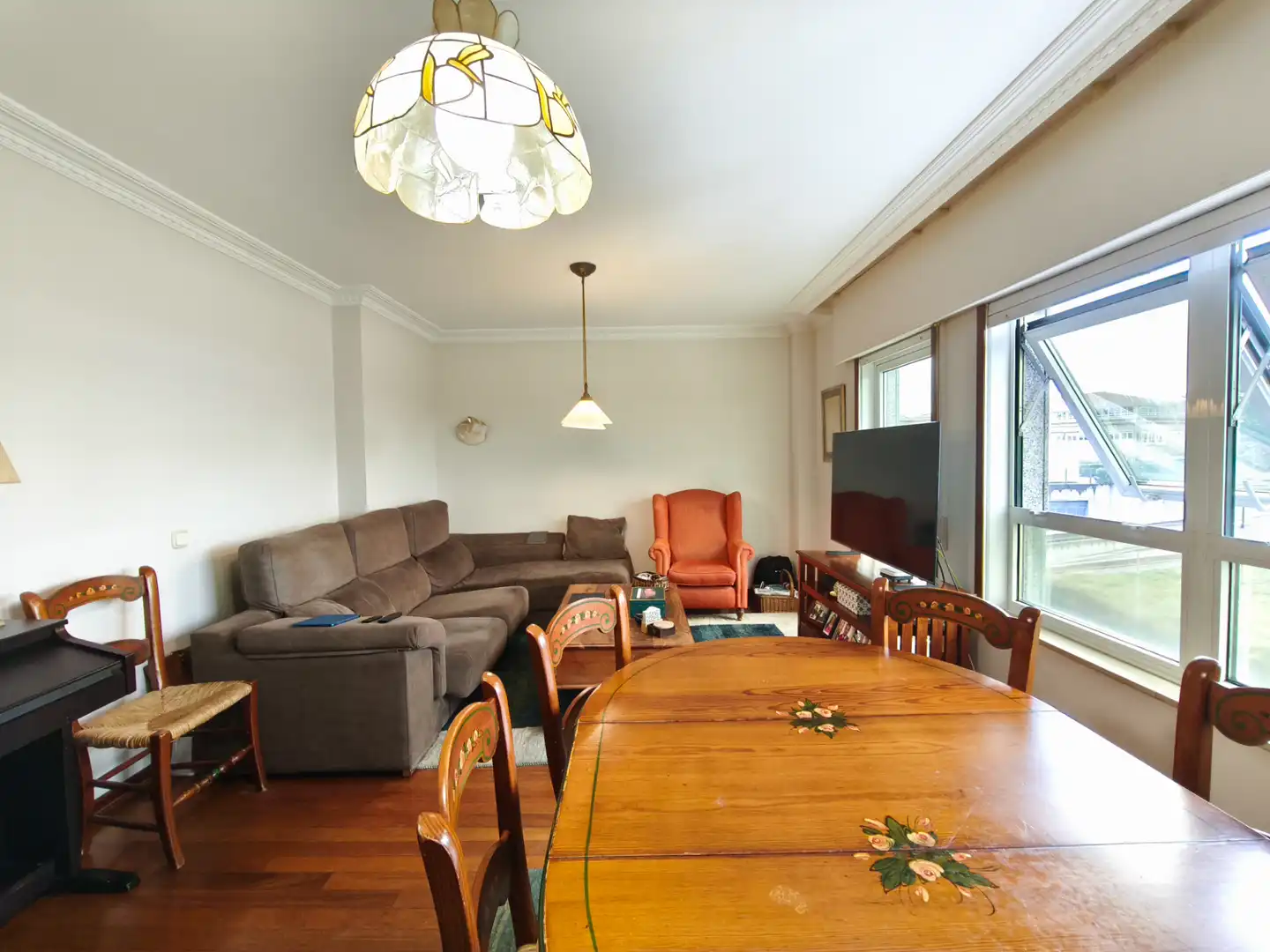 Sala de estar de Dúplex en venta en Santiago de Compostela  con Calefacción, Terraza y Trastero