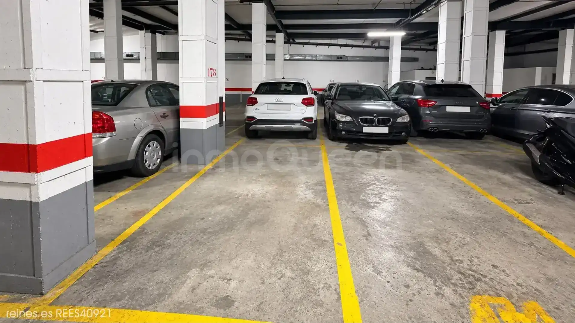 Aparcament de Pis en venda en Zaragoza amb Calefacció, Terrassa i Moblat
