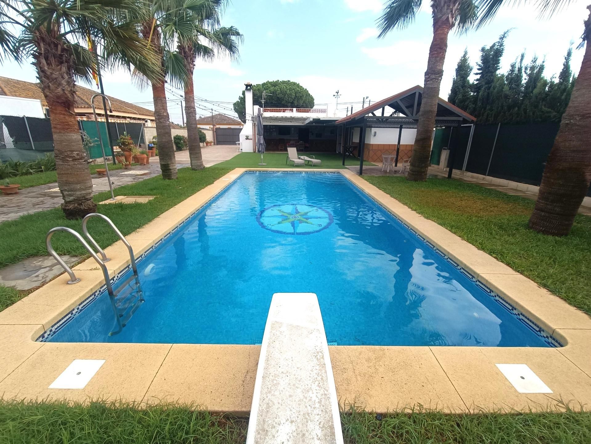 Piscina de Casa o xalet en venda en Jerez de la Frontera amb Jardí privat, Traster i Piscina