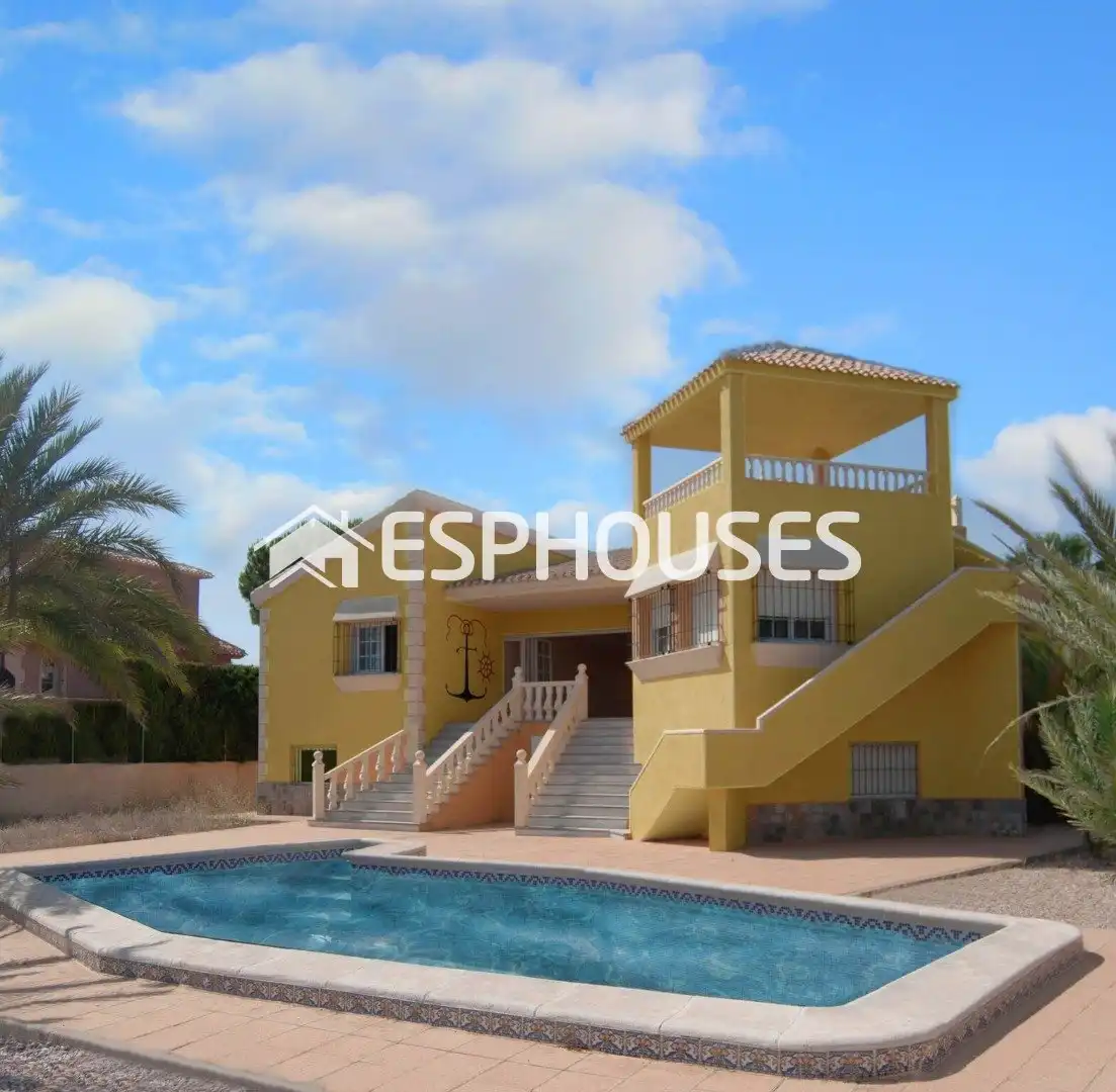 Villa avec piscine à vendre à Molins - Campaneta - San Bartolomé