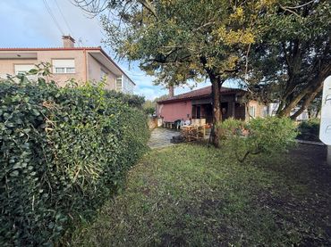 House with garden for sale in Avenida Avenida Castrelo