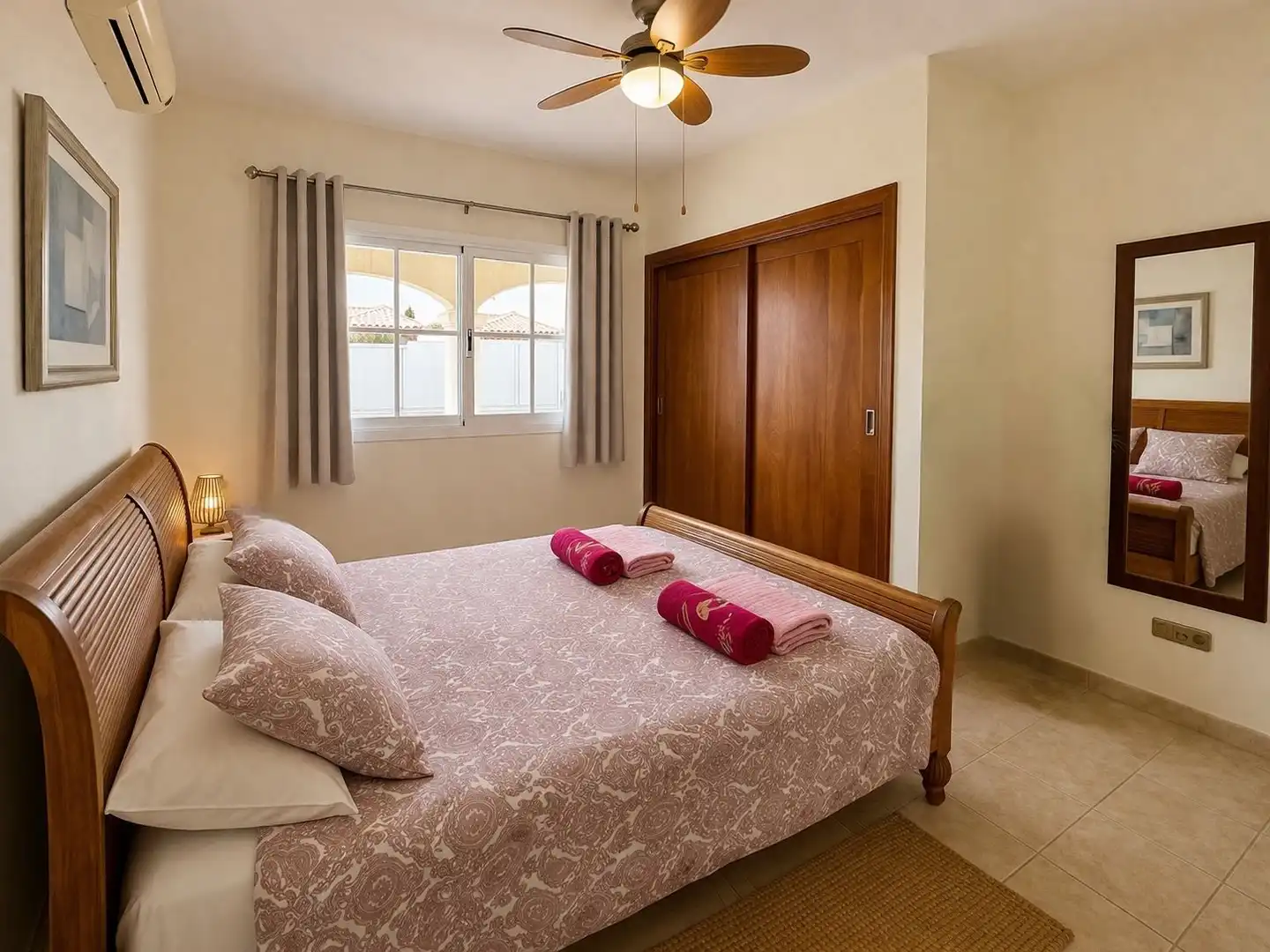 Habitación de Casa o chalet en venta en Antigua con Aire acondicionado, Calefacción y Jardín privado