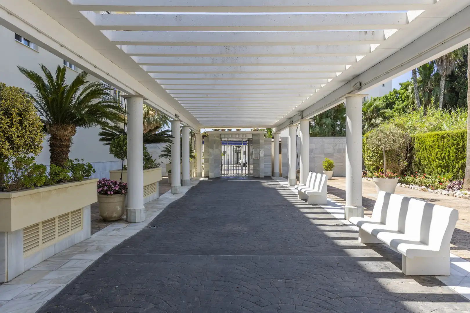 Ático en venta en Motril con Terraza, Balcón y Piscina comunitaria