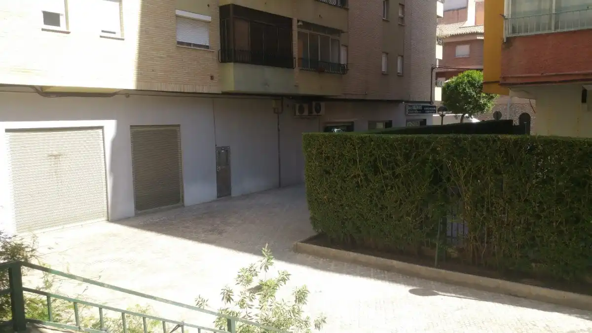 Parking de Local de alquiler en Granada