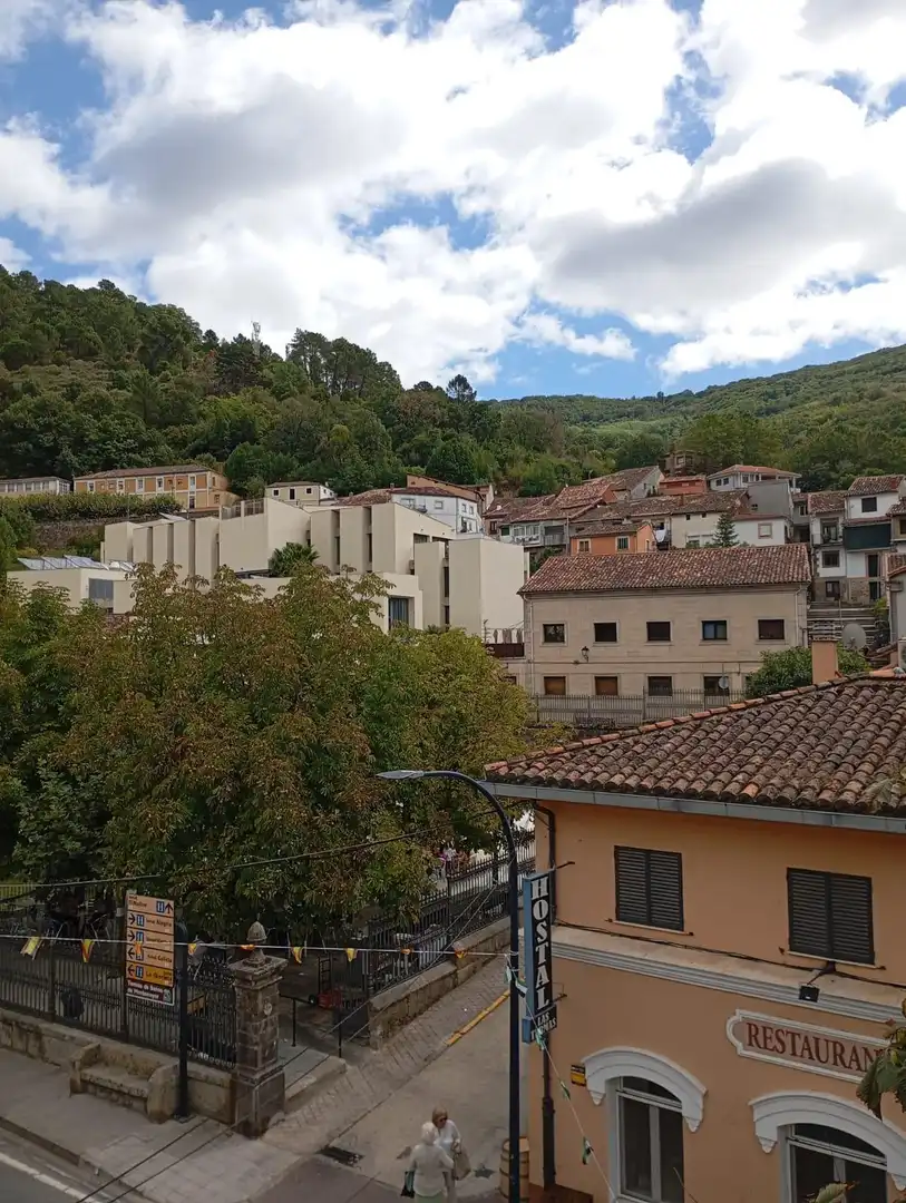 Vista exterior de Edificio en venta en Baños de Montemayor